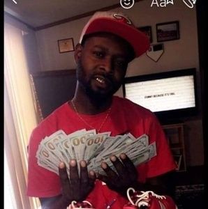 Meet your Posher, Carlo